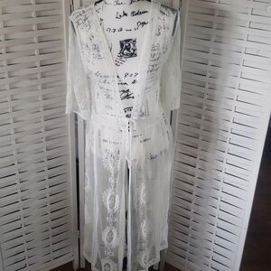Forgotten Grace White Lace Embroidery 3/4 sleeves long kimono size S